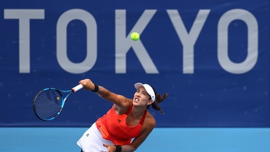 Tokyo 2020 Olympics - Tennis - Women's Singles - Round 2 - Ariake Tennis Park - Tokyo, Japan - July 26, 2021. Garbine Muguruza of Spain in action during her second round match against Wang Qiang of China REUTERS/Edgar Su(REUTERS)