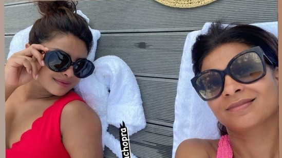 Priyanka Chopra spends the weekend with her friend. 