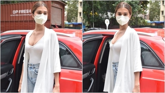 Tara Sutaria was seen in Juhu, Mumbai today. The actor nailed Gen-Z fashion trends for the outing while looking absolutely chic, and we are taking notes.(Varinder Chawla)