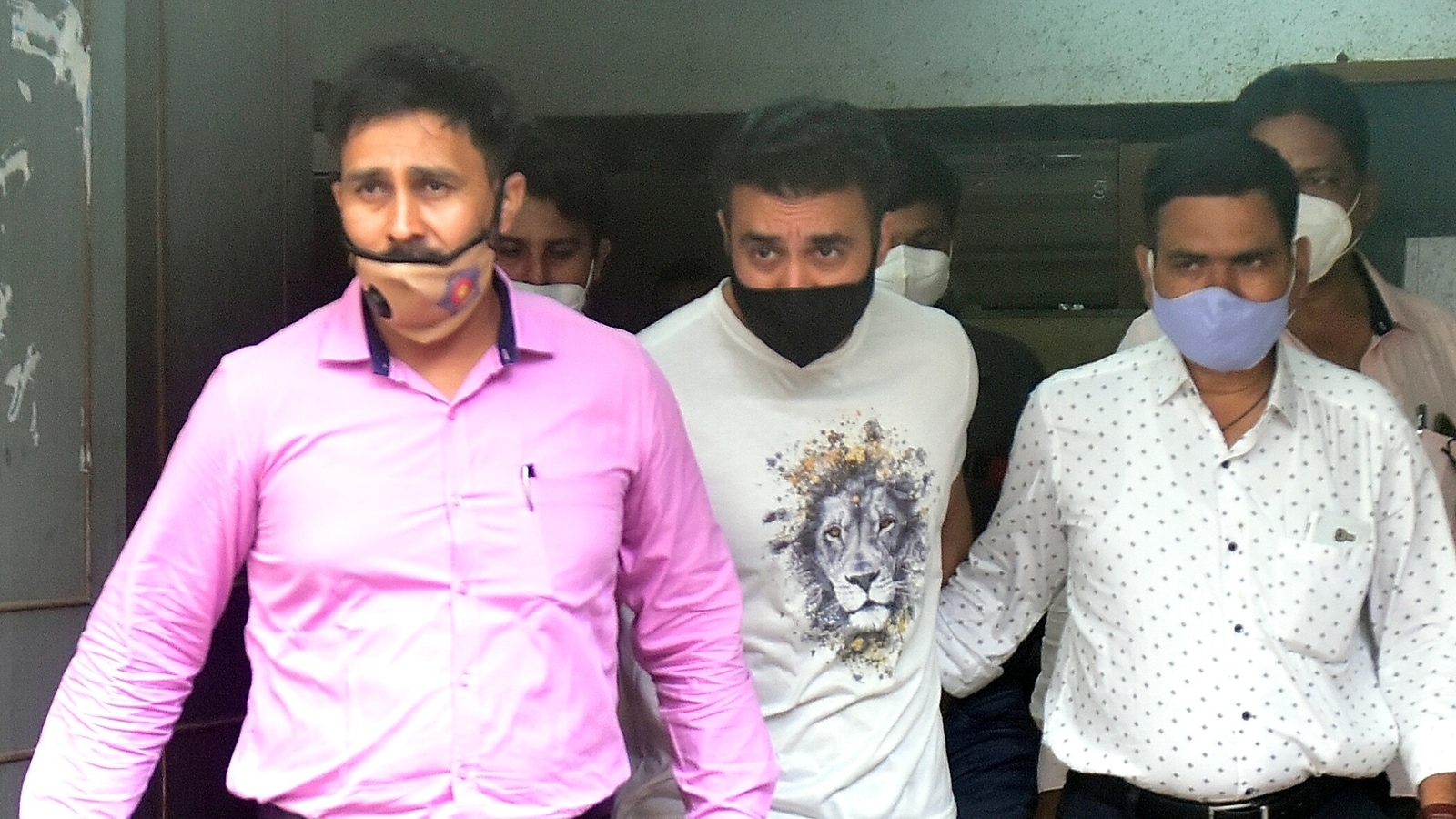 Raj Kundra sent to judicial custody for 14 days in porn case | Mumbai news  - Hindustan Times
