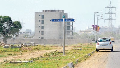 In the auction held in February this year, GMADA earned  ₹544 crore against  ₹794 crore, while in the auction held in December last year, out of 78 properties, only 10 were sold for  ₹134 crore. (HT FILE)
