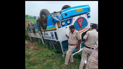Police said the injured were taken to a government hospital and were discharged after first aid. (HT Photo)