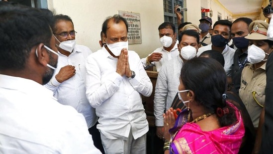 Maharashtra Deputy CM interacts with the victims of the flood-affected area of Bhilwadi area. (ANI)