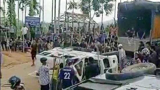 Assam Police vehicles damaged at Assam-Mizoram border in Lailapur on Tuesday. (ANI Photo) (ANI)