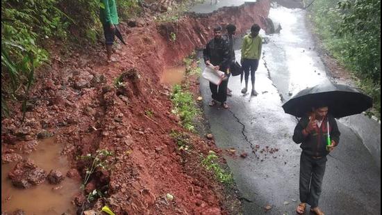 A road caves in due to heavy rainfall at Lingmala in Mahabaleshwar on Friday, July 23. (HT file) A road caves in due to heavy rainfall at Lingmala in Mahabaleshwar on Friday, July 23. (HT file)