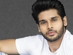 Abhimanyu Dassani was widely appreciated for his performance in his debut film, Mard Ko Dard Nahi Hota. Abhimanyu Dassani was widely appreciated for his performance in his debut film, Mard Ko Dard Nahi Hota.