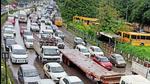 Traffic jam on Sion-Panvel Highway after multi-vehicle pile up on LP bridge at Nerul on Wednesday, July 28. (Bachchan Kumar/HT photo) Traffic jam on Sion-Panvel Highway after multi-vehicle pile up on LP bridge at Nerul on Wednesday, July 28. (Bachchan Kumar/HT photo)