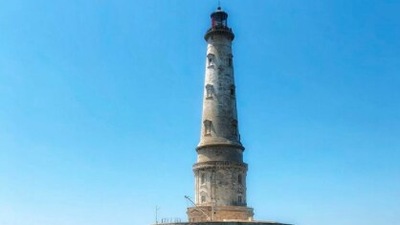 The Lighthouse of Cordouan: Also known as the "king of lighthouses," this lighthouse was constructed at the end of the 16th century on a shallow rocky plateau in the Atlantic Ocean.  (Instagram/@matt_raquage)