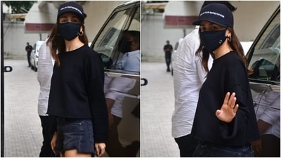 Alia Bhatt was snapped outside the old Dharma Productions office in Mumbai recently. For the outing, the actress chose a chic and casual ensemble and we are taking styling notes from her. (Varinder Chawla ) Alia Bhatt was snapped outside the old Dharma Productions office in Mumbai recently. For the outing, the actress chose a chic and casual ensemble and we are taking styling notes from her. (Varinder Chawla )