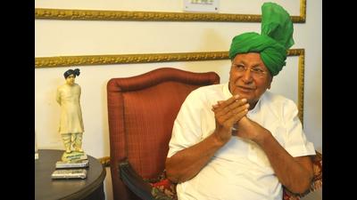 GAMEPLAN READY: Former Haryana chief minister OP Chautala says he will visit each and every village in the state to reinvigorate his party. He banks on his organising skills to bounce back before the 2024 Lok Sabha and state assembly polls. (Keshav Singh/HT) GAMEPLAN READY: Former Haryana chief minister OP Chautala says he will visit each and every village in the state to reinvigorate his party. He banks on his organising skills to bounce back before the 2024 Lok Sabha and state assembly polls. (Keshav Singh/HT)
