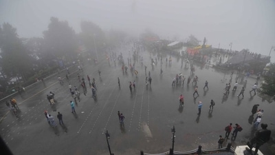 Himachal Pradesh's capital Shimla has been receiving showers since Monday. (Deepak Sansta/HT Photo)