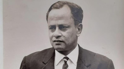 File photo of legendary badminton player Nandu Natekar. (Twitter/@himantabiswa)