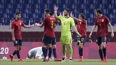 Spain was held 1-1 by Argentina in the final group game. (AP ) Spain was held 1-1 by Argentina in the final group game. (AP )