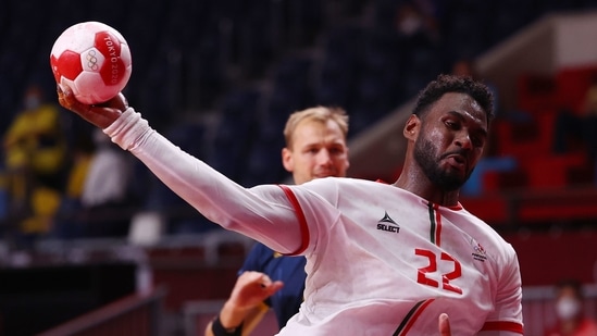 Tokyo 2020 Olympics - Handball - Men - Group B - Sweden v Portugal - Yoyogi National Stadium - Tokyo, Japan - July 28, 2021. Alexis Borges of Portugal in action REUTERS/Susana Vera(REUTERS)