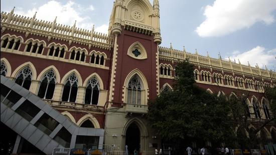 Calcutta high court is witnessing differing opinions over the transfer of a civil case from a judge to a division bench. (Samir Jana/HT Photo)