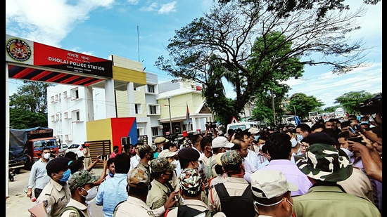 Assam: A Congress party delegation was stopped by police from accessing the ground situation at Assam-Mizoram border in Lailapur on Wednesday. (ANI)