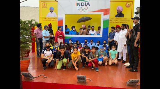 Punjab sports and youth services minister Rana Gurmit Singh Sodhi inaugurating the selfie point at the sports stadium in Mohali. (HT photo)