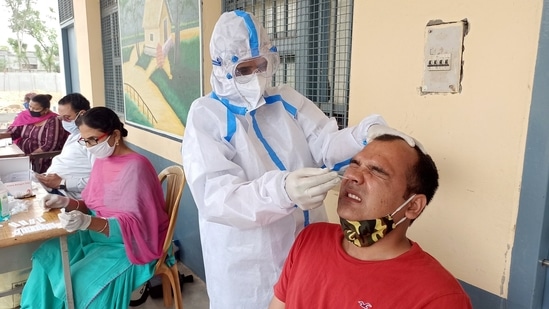 The total number of Covid-19 cases in Delhi currently stands at 1,436,093. (Sanjeev Kumar/HT) The total number of Covid-19 cases in Delhi currently stands at 1,436,093. (Sanjeev Kumar/HT)