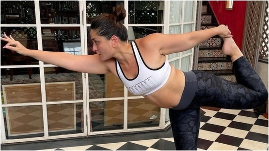 Kareena Kapoor is the OG yogini as she does yoga asanas in new pics, see here(Instagram/@anshukayoga)