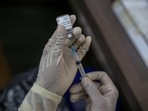 More than a million people (1,034,384 people) were vaccinated in Madhya Pradesh on Wednesday (July 28). More than a million people (1,034,384 people) were vaccinated in Madhya Pradesh on Wednesday (July 28).