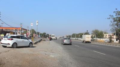 Commuting from IMT Manesar to Bawal is likely to get easier as an elevated corridor is proposed to be built. (HT Archive) Commuting from IMT Manesar to Bawal is likely to get easier as an elevated corridor is proposed to be built. (HT Archive)