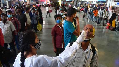 The Maharashtra government is looking at opening up trains for more categories. Besides, it is faced with the practical challenge of checking commuters’ vaccination certificates (HT PHOTO) The Maharashtra government is looking at opening up trains for more categories. Besides, it is faced with the practical challenge of checking commuters’ vaccination certificates (HT PHOTO)