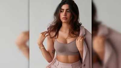 She teamed it with a neutral grey-toned bralette from Kim Kardashian’s Skims. (Instagram/@khushi05k) She teamed it with a neutral grey-toned bralette from Kim Kardashian’s Skims. (Instagram/@khushi05k)