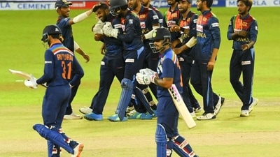 Sri Lankan players celebrate as another India batsman heads back. (Getty Images) Sri Lankan players celebrate as another India batsman heads back. (Getty Images)
