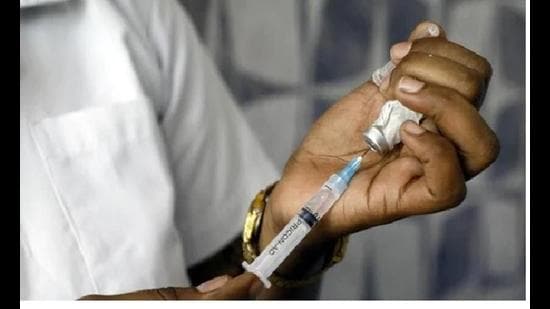 The door-to-door vaccination will start on a pilot basis from Friday in the K/East ward, corresponding to the Andheri (East) area, said the Brihanmumbai Municipal Corporation (BMC) on Thursday. (Pic for representation) The door-to-door vaccination will start on a pilot basis from Friday in the K/East ward, corresponding to the Andheri (East) area, said the Brihanmumbai Municipal Corporation (BMC) on Thursday. (Pic for representation)