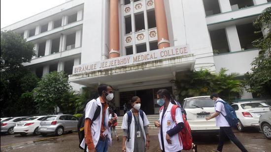 Students of BJ Medical College in Pune. (Pratham Gokhale/HT Photo)