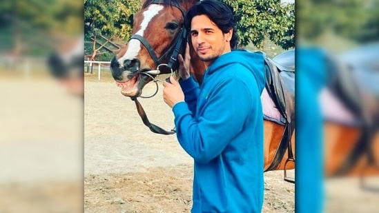 Siddharth Malhotra: Siddharth garnered praise for his debut film 'Student of the Year.' Before making his Bollywood debut, the actor was a model. He started his modelling career at the age of 18 but was not very happy with it so he began working as an assistant director.(Instagram/@sidmalhotra)