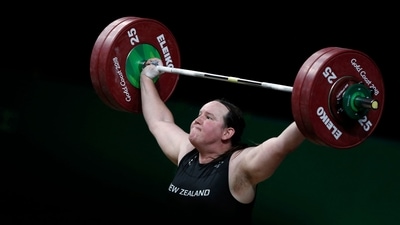 Laurel Hubbard was confirmed as the first openly transgender athlete to compete at the Olympic Games on June 21, 2021 when Kiwi officials named her in the squad for the Tokyo 2020 Olympic Games. She will participate on Monday, August 2. (Adrian Dennis / AFP File) Laurel Hubbard was confirmed as the first openly transgender athlete to compete at the Olympic Games on June 21, 2021 when Kiwi officials named her in the squad for the Tokyo 2020 Olympic Games. She will participate on Monday, August 2. (Adrian Dennis / AFP File)