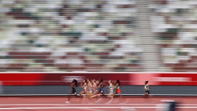 Athletes in action during Round 1 off the Women’s 800m event at the Olympic Stadium in Tokyo on July 30. (Phil Noble / REUTERS) Athletes in action during Round 1 off the Women’s 800m event at the Olympic Stadium in Tokyo on July 30. (Phil Noble / REUTERS)