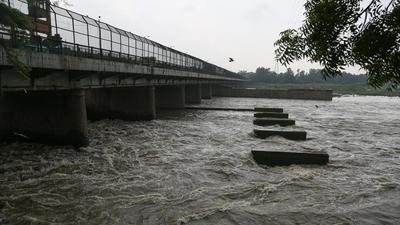 A view of the Yamuna river at Wazirabad in New Delhi. (Sanchit Khanna/HT PHOTO) A view of the Yamuna river at Wazirabad in New Delhi. (Sanchit Khanna/HT PHOTO)