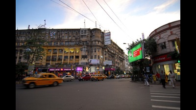 The city’s food mile: Park street in Kolkata. (HT Photo) The city’s food mile: Park street in Kolkata. (HT Photo)