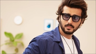 Arjun Kapoor flaunts beefed up body as he runs shirtless on a treadmill (Instagram/arjunkapoor)