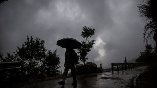 Heavy rain likely over east, west, central India; red alert for these  states | Latest News India - Hindustan Times