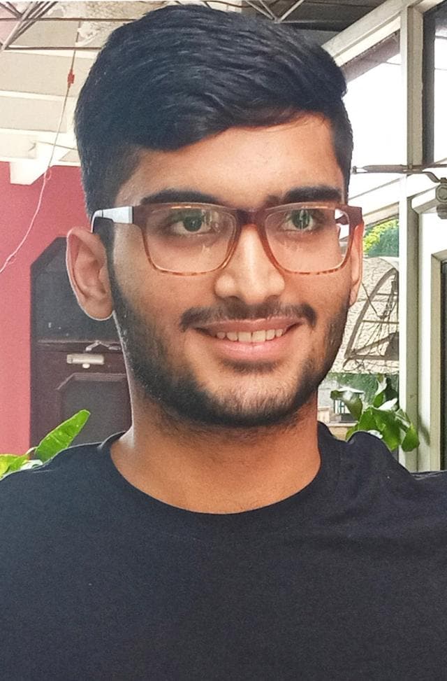 Abir (Sant Arora/HT) Abir (Sant Arora/HT)