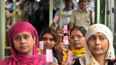At 80%, the share of women passengers was high even in March. (Photo by Raj K Raj/ Hindustan Times) (Raj K Raj/HT PHOTO) At 80%, the share of women passengers was high even in March. (Photo by Raj K Raj/ Hindustan Times) (Raj K Raj/HT PHOTO)