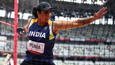 Tokyo 2020 Olympics - Athletics - Women's Discus Throw - Qualification - OLS - Olympic Stadium, Tokyo, Japan - July 31, 2021. Seema Punia of India in action REUTERS/Dylan Martinez (REUTERS)
