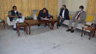 The chief secretaries of Assam and Nagaland. (Twitter/@himantabiswa) The chief secretaries of Assam and Nagaland. (Twitter/@himantabiswa)