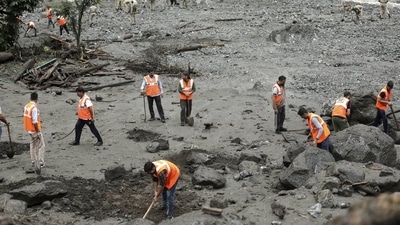 Seven persons were found dead and 17 others were rescued in an injured condition after the remote Honzar village in Dacchan tehsil was hit by flash floods triggered by the cloudburst in the early hours of Wednesday, damaging 21 houses, 21 cow sheds, a ration depot, a bridge and a mosque. (PTI) Seven persons were found dead and 17 others were rescued in an injured condition after the remote Honzar village in Dacchan tehsil was hit by flash floods triggered by the cloudburst in the early hours of Wednesday, damaging 21 houses, 21 cow sheds, a ration depot, a bridge and a mosque. (PTI)