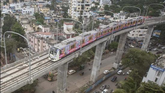 Trail run of the Pune Metro between Vanaz and Ideal colony in Kothrud took place on Friday morning. (Pratham Gokhale/HT Photo)