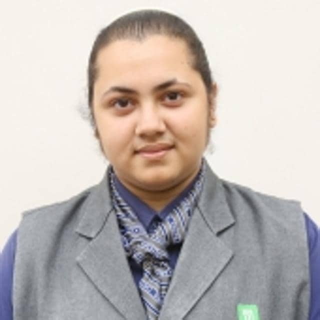 Gurleen Kaur, 93%, commerce (HT)