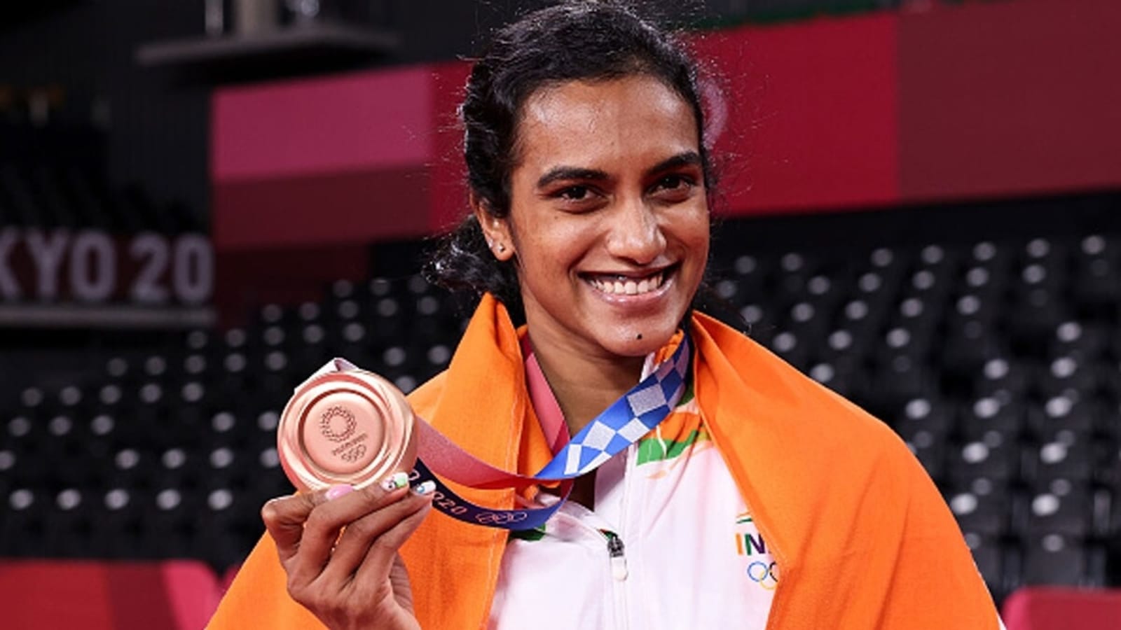 PV Sindhu wins bronze medal to create history for India at Tokyo ...