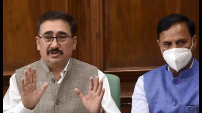 Himachal Vidhan Sabha speaker Vipin Parmar addressing the media ahead of the monsoon session, in Shimla on Sunday. (Deepak Sansta/HT) Himachal Vidhan Sabha speaker Vipin Parmar addressing the media ahead of the monsoon session, in Shimla on Sunday. (Deepak Sansta/HT)