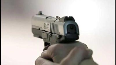 Police initiated a probe to ascertain if the pistol seen in the video of the gun fight was real. (HT FILE) Police initiated a probe to ascertain if the pistol seen in the video of the gun fight was real. (HT FILE)