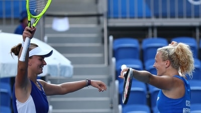 Tokyo 2020: Czechs Barbora Krejcikova and Katerina Siniakova take women's Olympic doubles gold (REUTERS)