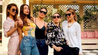 Amrita Arora, Malaika Arora, Kareena Kapoor Khan, Karisma Kapoor: The Kapoor and Arora sisters are more like family than friends. These four besties have always been there for each other. They often share pictures of their gatherings on social media and make fans go 'aww.' (Instagram/@malaikaarora)