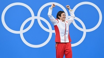 Shi Tingmao of China completes Olympic 3-meter diving sweep (AFP)